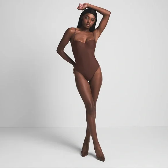 SKIMS NWOT Body Underwire Thong Bodysuit in Color Cocoa; Size S - Picture 5 of 6